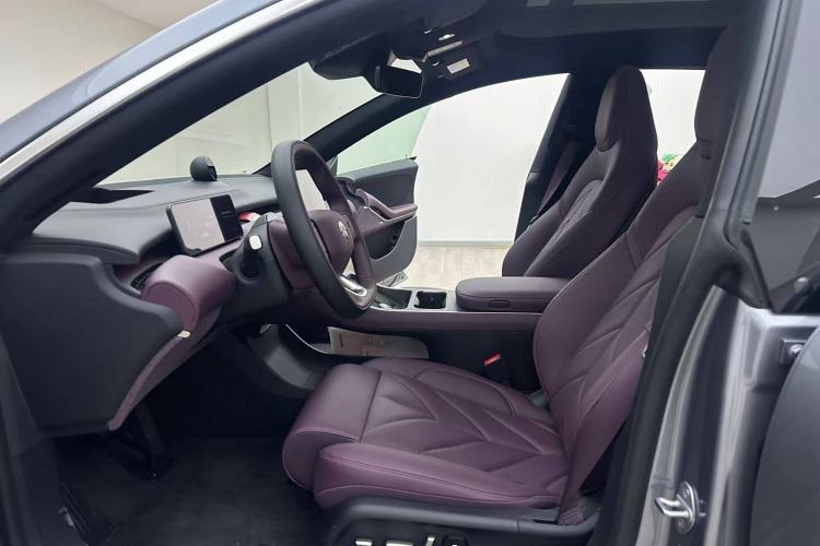 Used Nio ET5 2025 75 kWh Left Front Seat