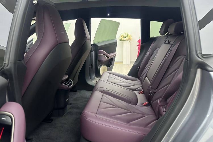 Used Nio ET5 2025 75 kWh Left Rear Seat