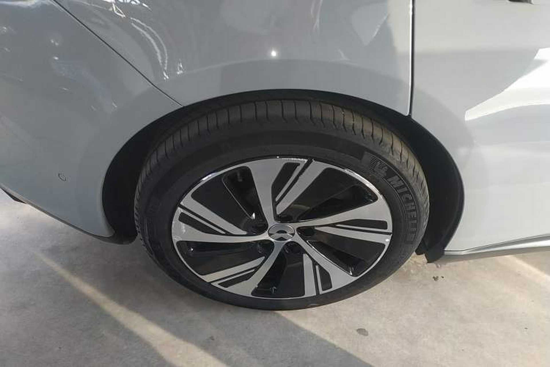Used Nio ET5 2025 75 kWh Right Rear Wheel Hub