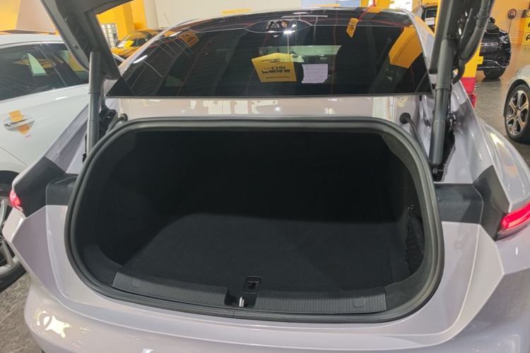 Used Nio ET5 2025 75 kWh Trunk