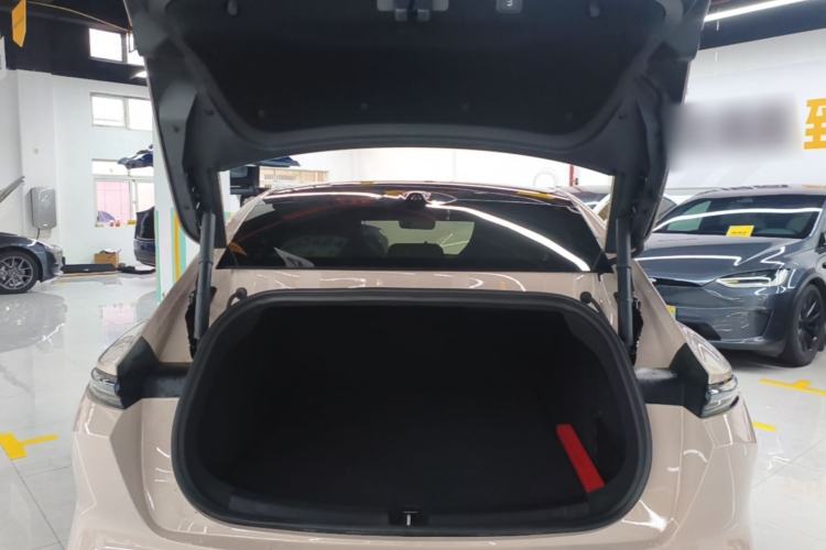 Used Nio ET5 2025 75 kWh Trunk