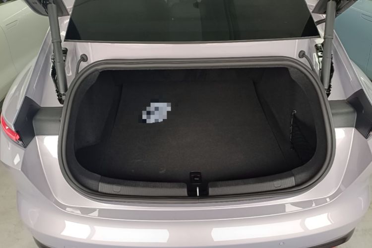 Used Nio ET5 2025 75 kWh Trunk