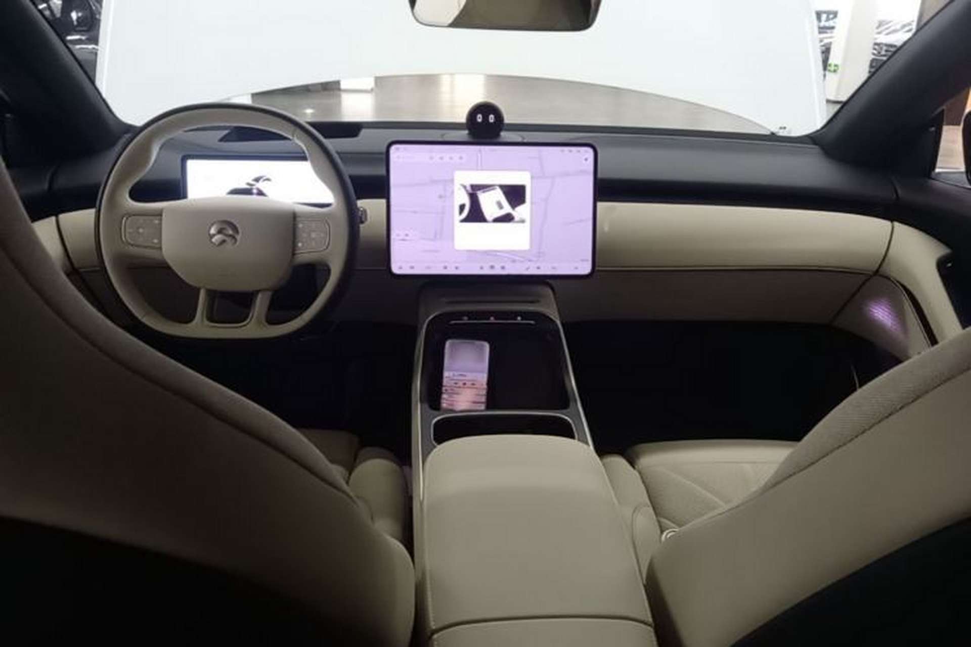 Used Nio ET5 2025 100 kWh Center Console
