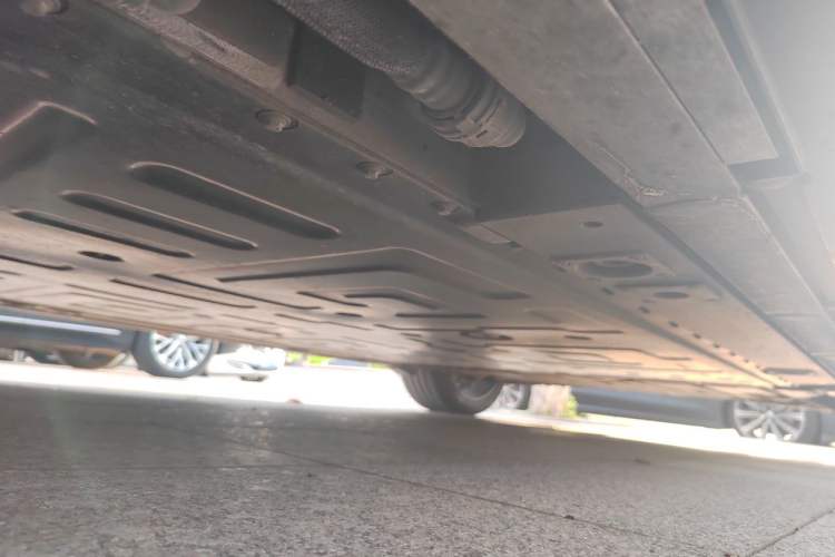 Used Nio ET5 2025 75 kWh Chassis Front Left