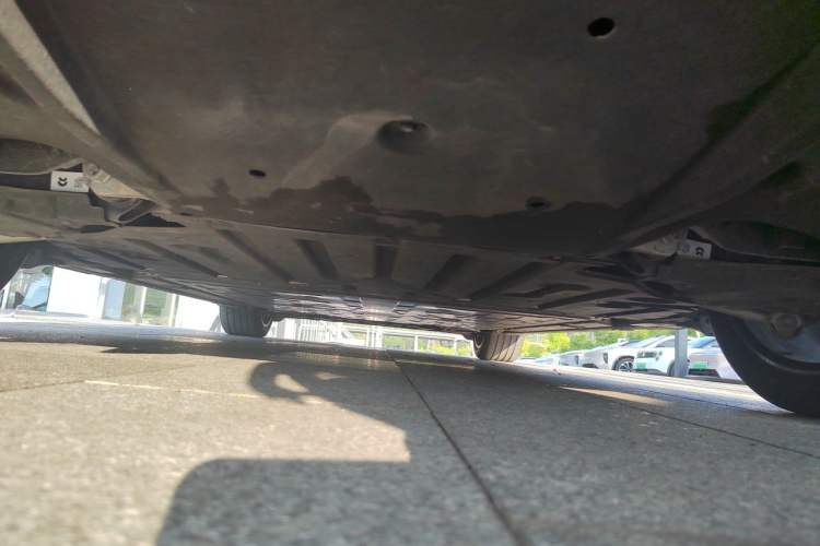 Used Nio ET5 2025 75 kWh Chassis Rear
