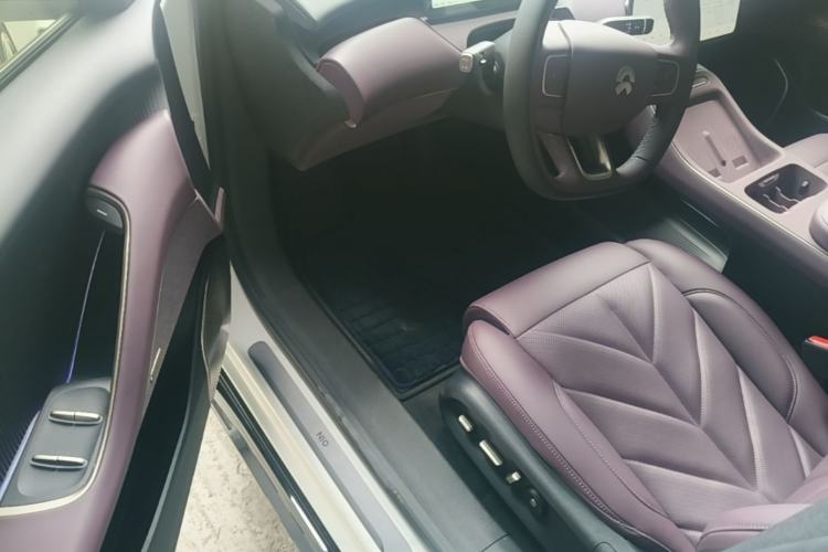 Used Nio ET5 2025 75 kWh Driver Seat