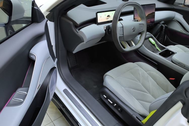 Used Nio ET5 2025 Model Champion Commemorative Edition, 75kWh Driver Seat