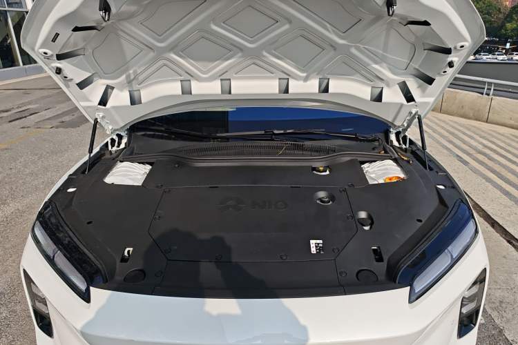 Used Nio ET5 2025 75 kWh Engine Bay
