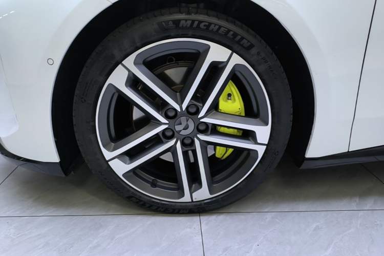 Used Nio ET5 2025 Model Champion Commemorative Edition, 75kWh Exterior 1