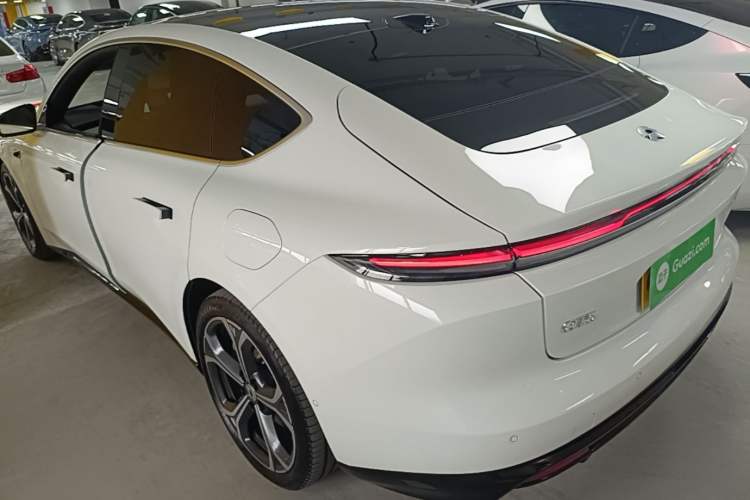 Used Nio ET5 2025 75 kWh Exterior 2