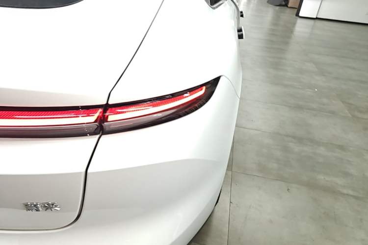 Used Nio ET5 2025 100 kWh Exterior 3