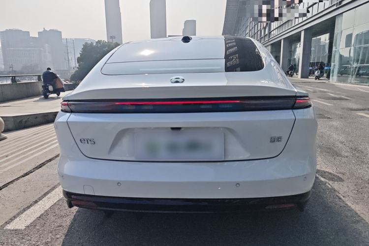 Used Nio ET5 2025 75 kWh Exterior 4