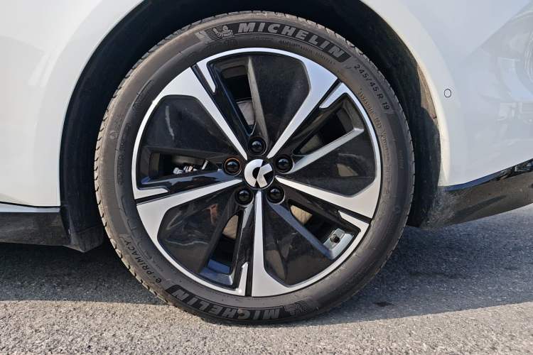 Used Nio ET5 2025 75 kWh Exterior 7