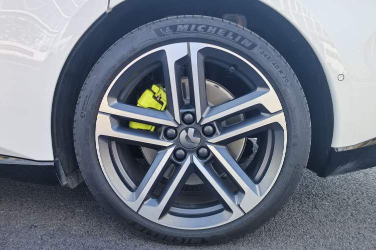 Used Nio ET5 2025 Model Champion Commemorative Edition, 75kWh Exterior 9