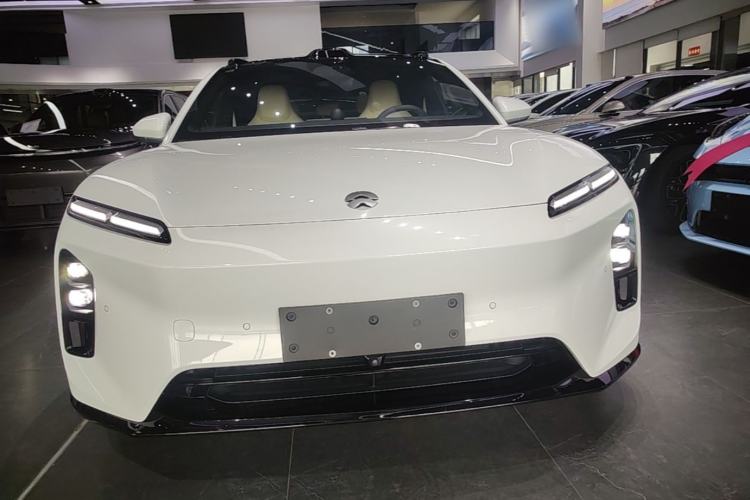 Used Nio ET5 2025 75 kWh Front