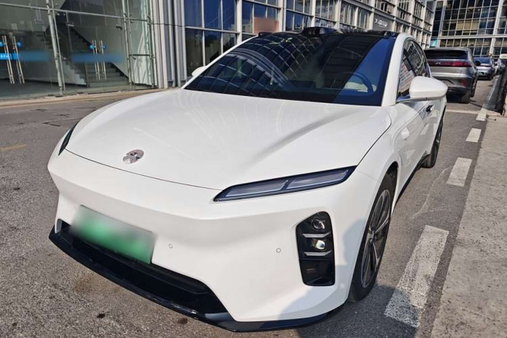 Used Nio ET5 2025 75 kWh Front Left 45 Deg