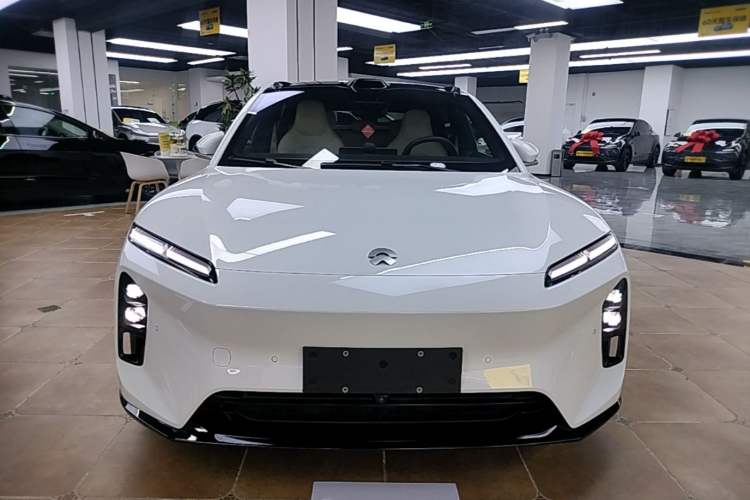 Used Nio ET5 2025 75 kWh Front