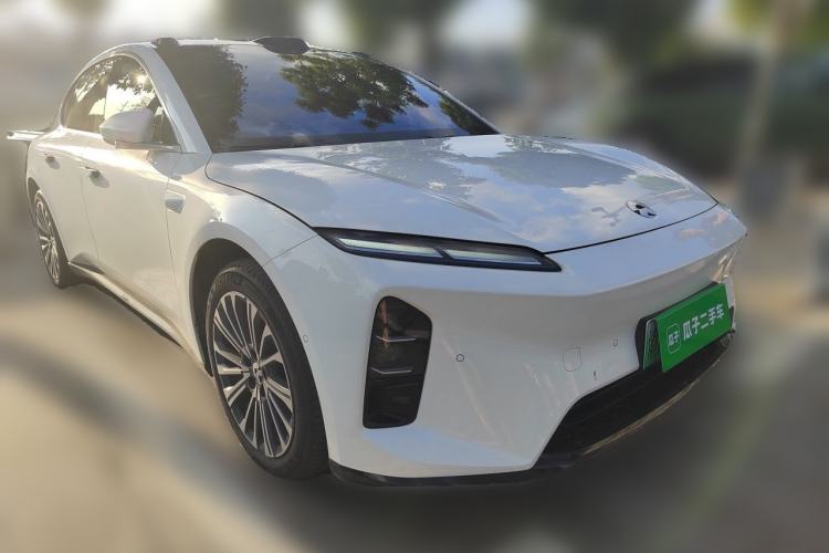Used Nio ET5 2025 75 kWh Front Right 45 Deg