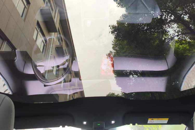 Used Nio ET5 2025 75 kWh Headliner