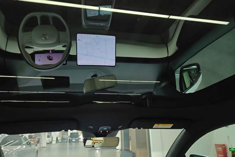 Used Nio ET5 2025 100 kWh Headliner
