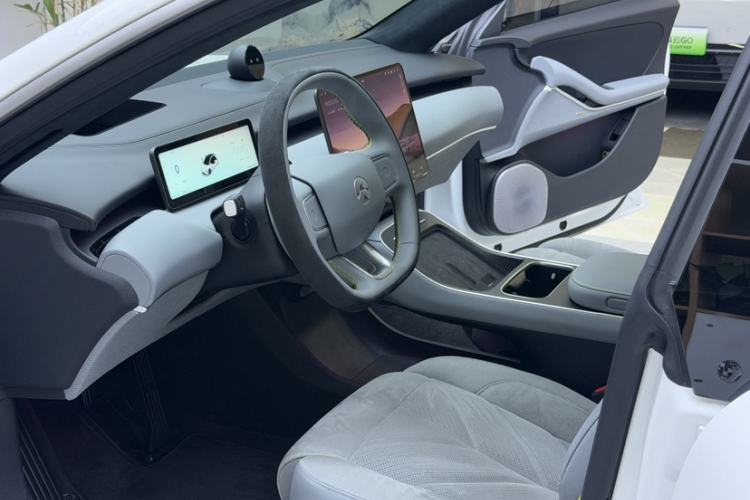 Used Nio ET5 2025 Model Champion Commemorative Edition, 75kWh Interior 3