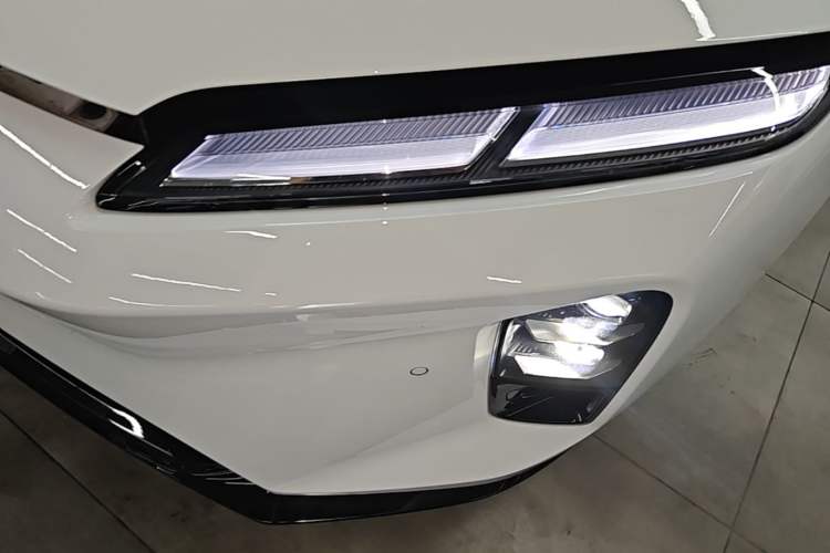 Used Nio ET5 2025 100 kWh Left Front Headlight