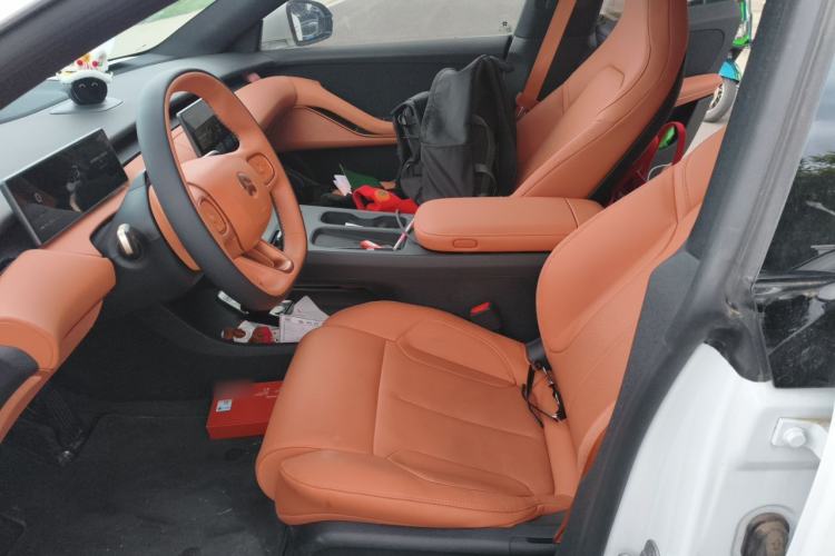 Used Nio ET5 2025 100 kWh Left Front Seat