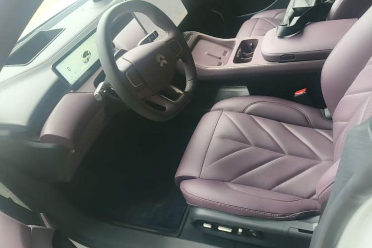 Used Nio ET5 2025 75 kWh Left Front Seat