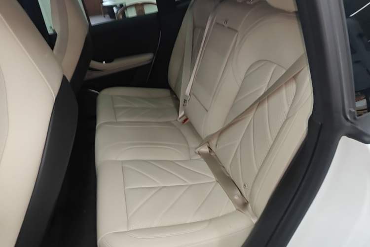 Used Nio ET5 2025 100 kWh Left Rear Seat