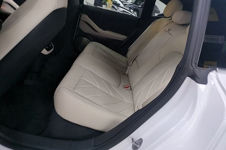 Used Nio ET5 2025 75 kWh Left Rear Seat