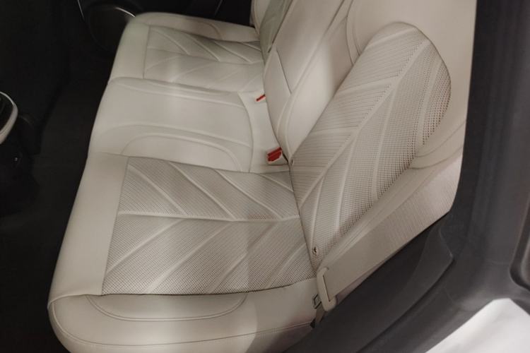 Used Nio ET5 2025 75 kWh Left Rear Seat