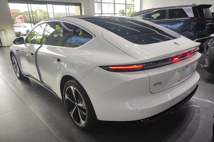 Used Nio ET5 2025 75 kWh Rear Left 45 Deg