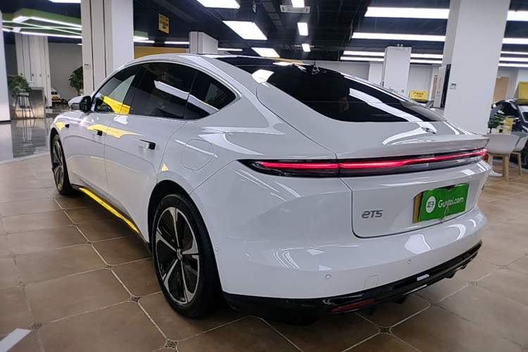 Used Nio ET5 2025 75 kWh Rear Left 45 Deg