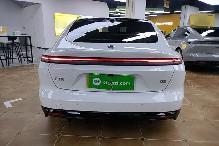 Used Nio ET5 2025 75 kWh Rear
