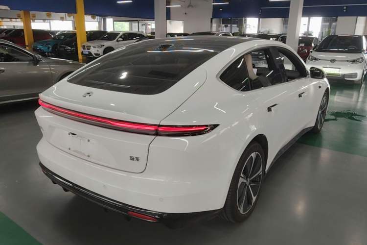 Used Nio ET5 2025 75 kWh Rear Right 45 Deg