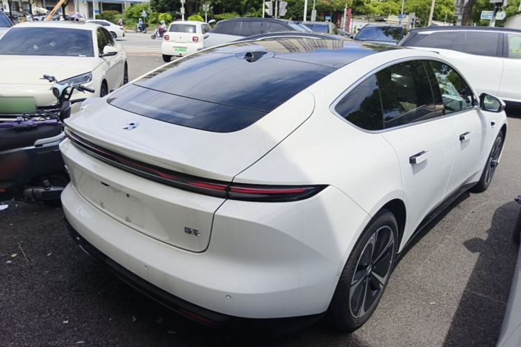 Used Nio ET5 2025 100 kWh Rear Right 45 Deg