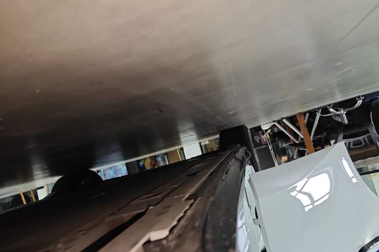 Used Nio ET5 2025 100 kWh Right Side Sill