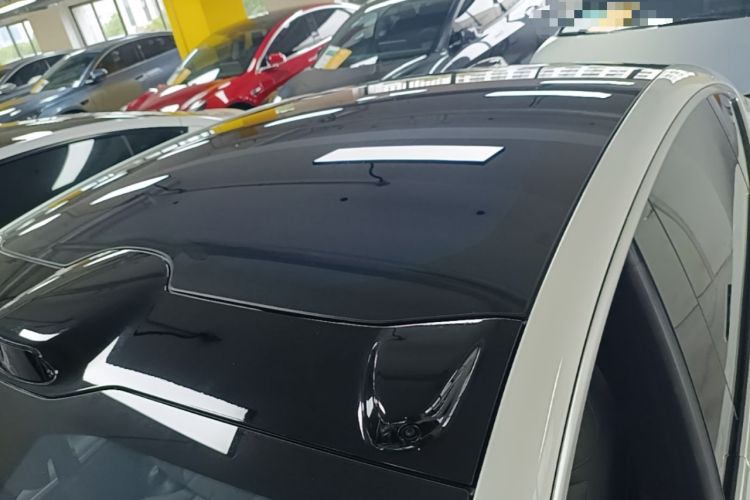 Used Nio ET5 2025 75 kWh Roof