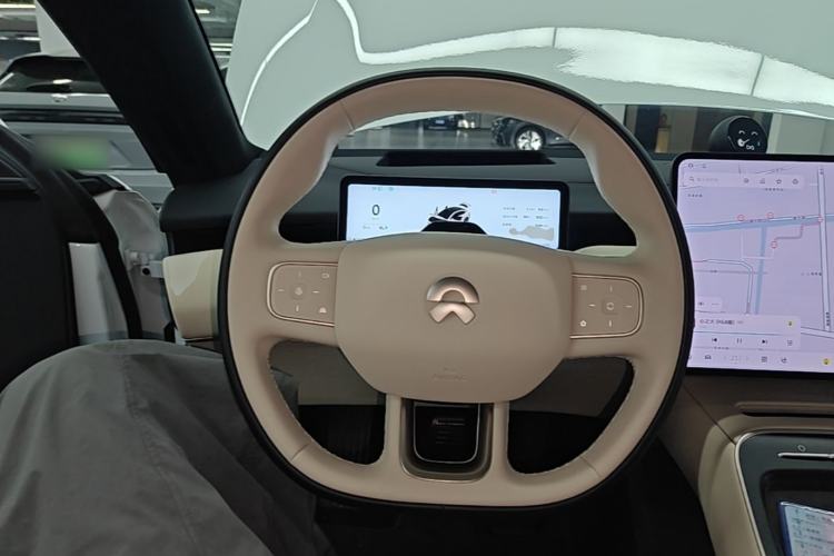 Used Nio ET5 2025 100 kWh Steering Wheel