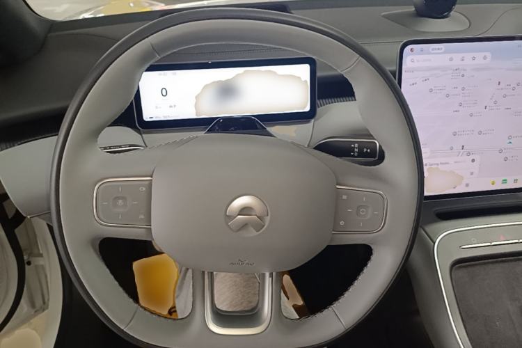 Used Nio ET5 2025 75 kWh Steering Wheel