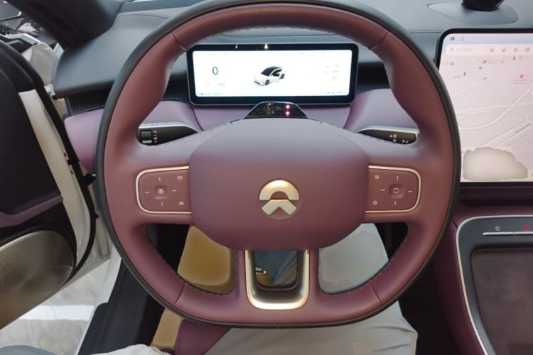 Used Nio ET5 2025 75 kWh Steering Wheel