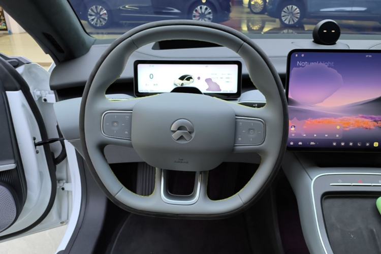 Used Nio ET5 2025 Model Champion Commemorative Edition, 75kWh Steering Wheel