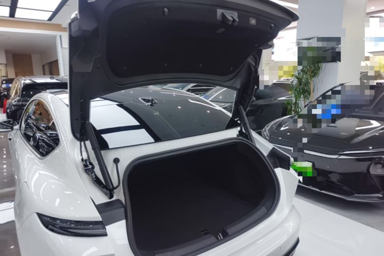 Used Nio ET5 2025 75 kWh Trunk