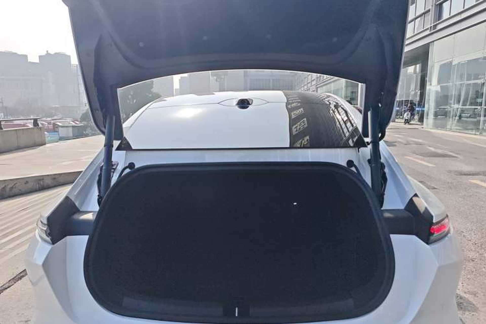 Used Nio ET5 2025 75 kWh Trunk