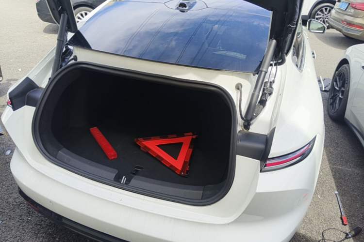 Used Nio ET5 2025 100 kWh Trunk