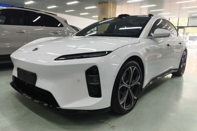 Used Nio ET5 2025 75 kWh