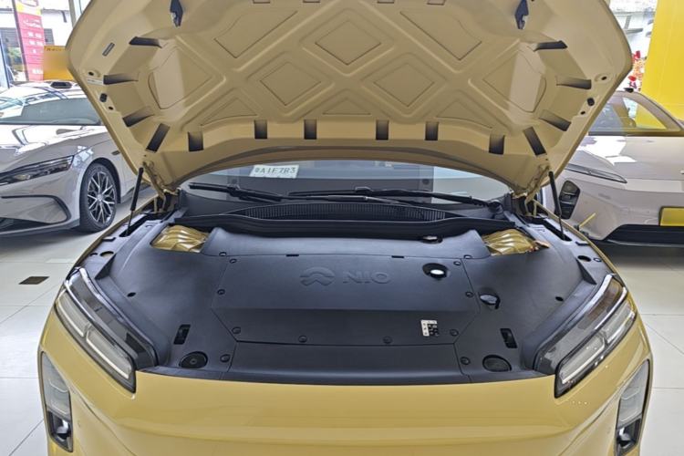 Used Nio ET5 2025 75 kWh Engine Bay