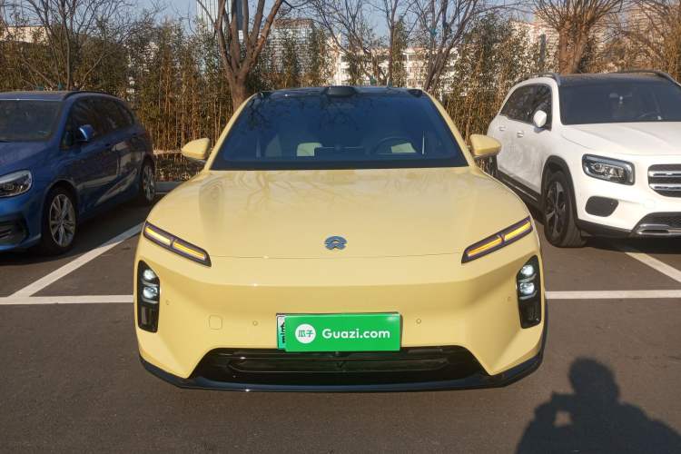 Used Nio ET5 2025 75 kWh Exterior 1