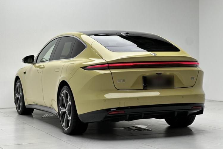 Used Nio ET5 2025 75 kWh Exterior 2