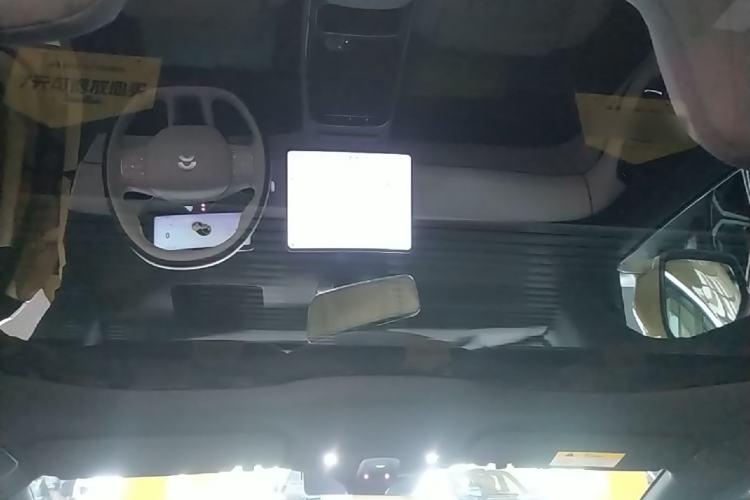 Used Nio ET5 2025 75 kWh Headliner